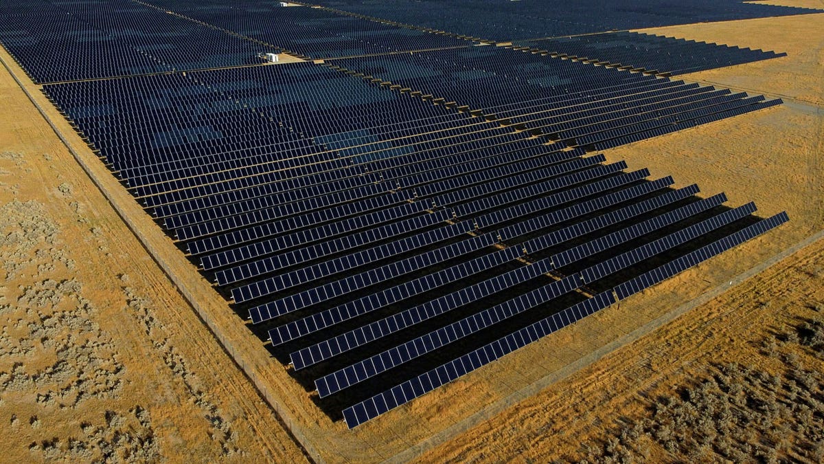 A solar farm in Mona, Utah