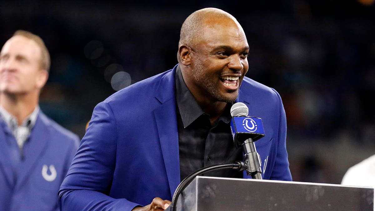 2024 Class Of Pro Football Hall Of Fame Revealed: Dwight Freeney, Devin ...