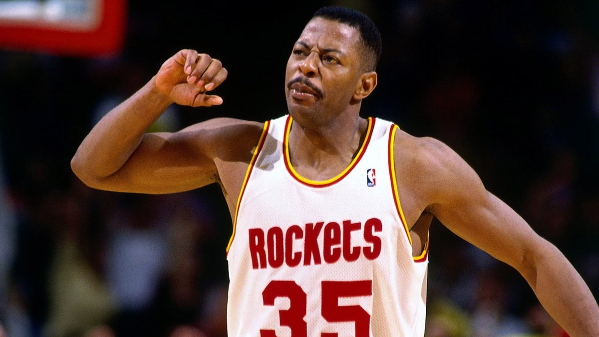 Earl Cureton with the Rockets