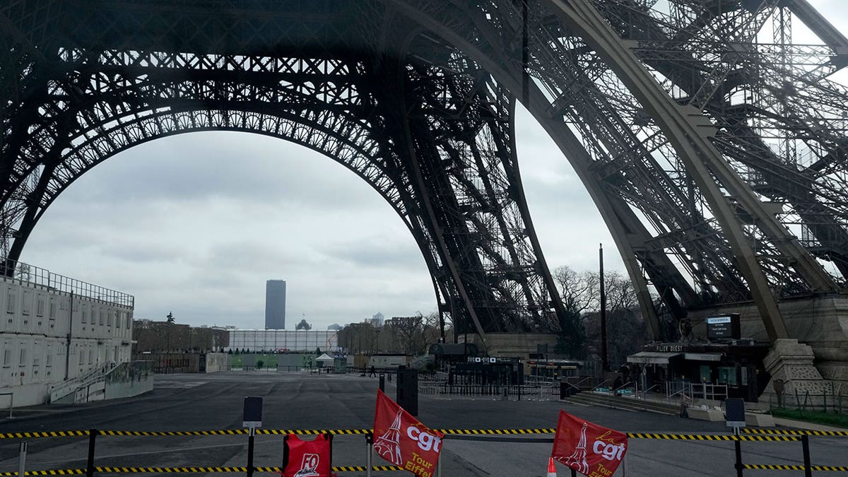 Eiffel Tower
