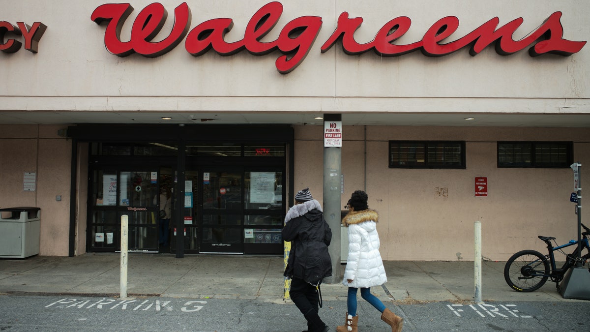 Roxbury Walgreens closing