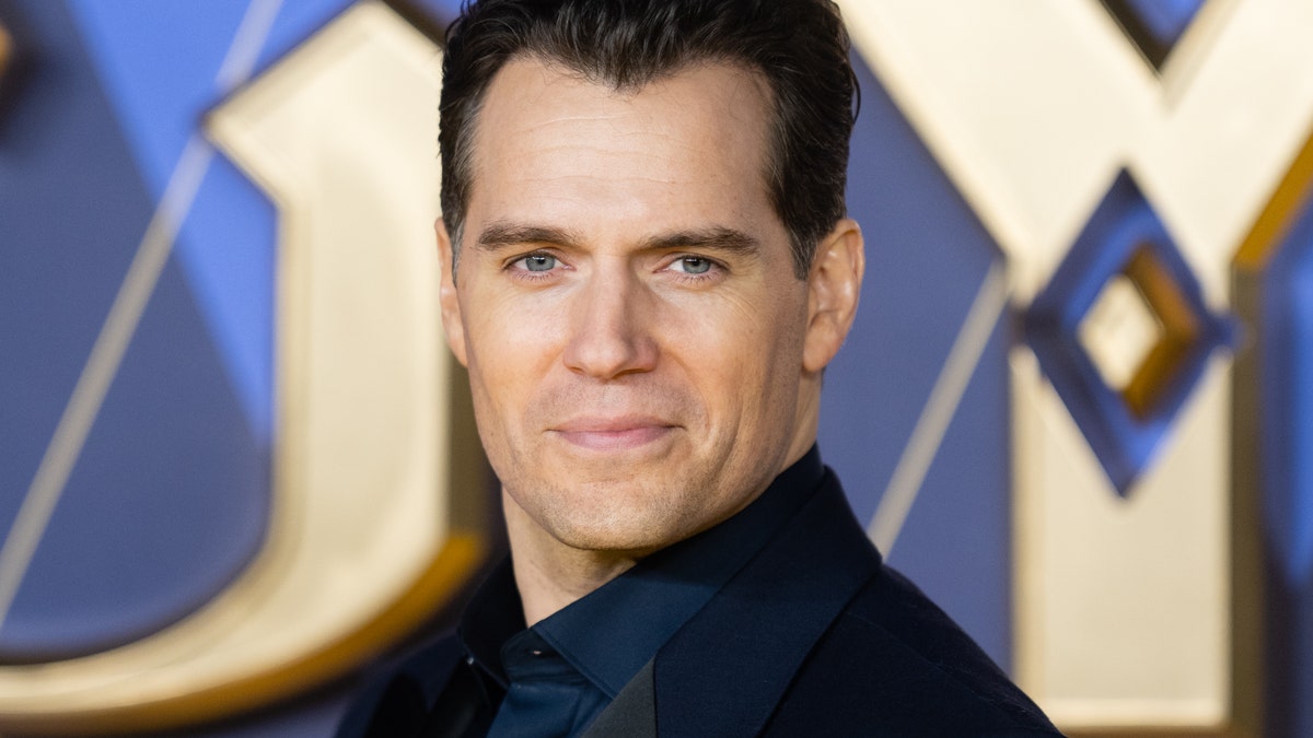 henry cavill closeup on argylle red carpet