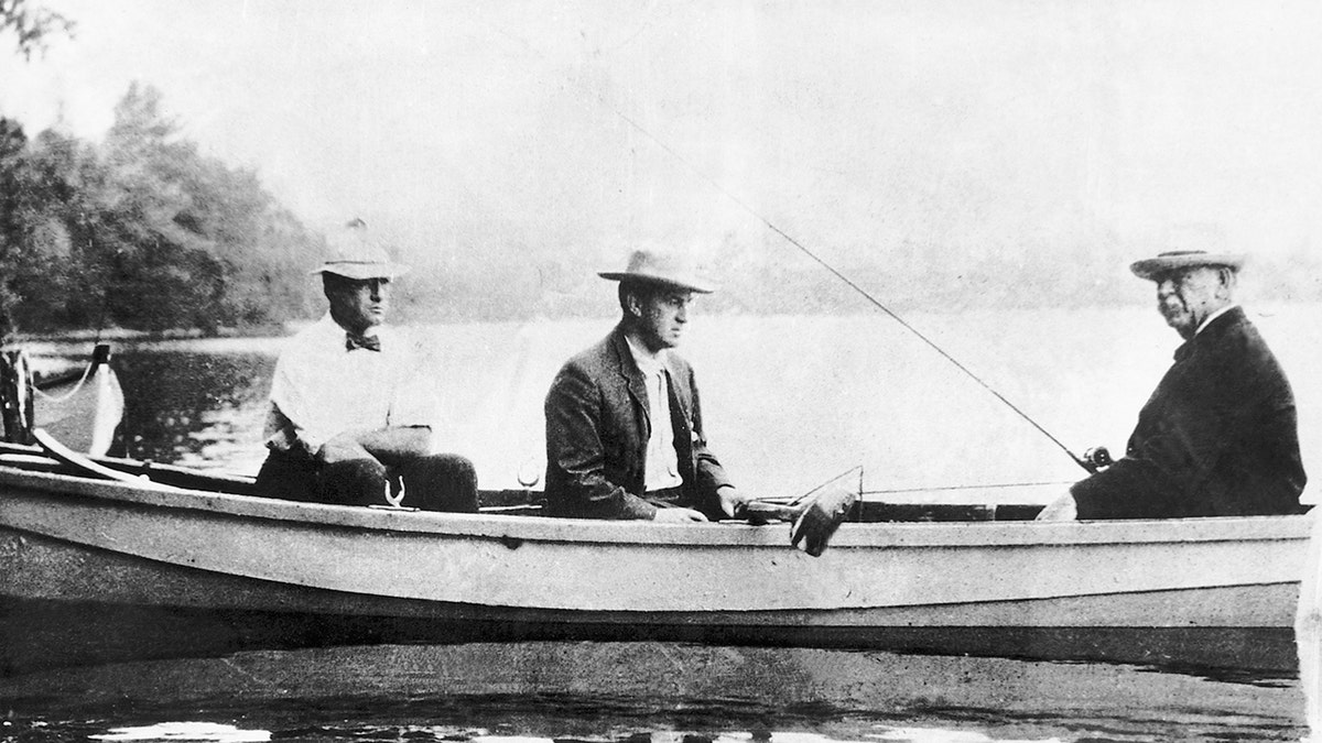 grover cleveland fishing with friends
