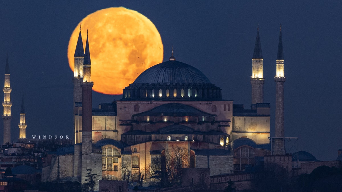 The exterior of Hagia Sophia, Istanbul, Turkey