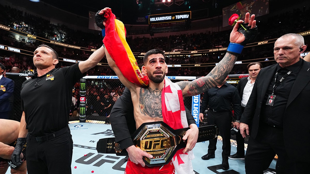 Ilia Topuria Knocks Out Alexander Volkanovski To Win UFC Title, Calls ...