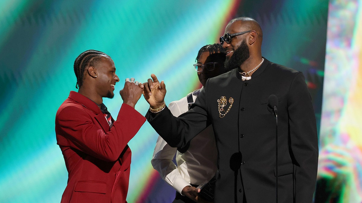 Bronny James Says The Winner Of A 1-on-1 Game With His Father LeBron ...