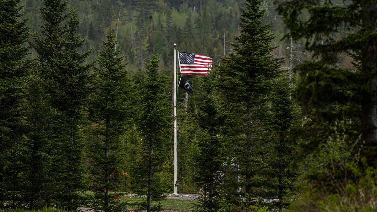 Maine flagpole