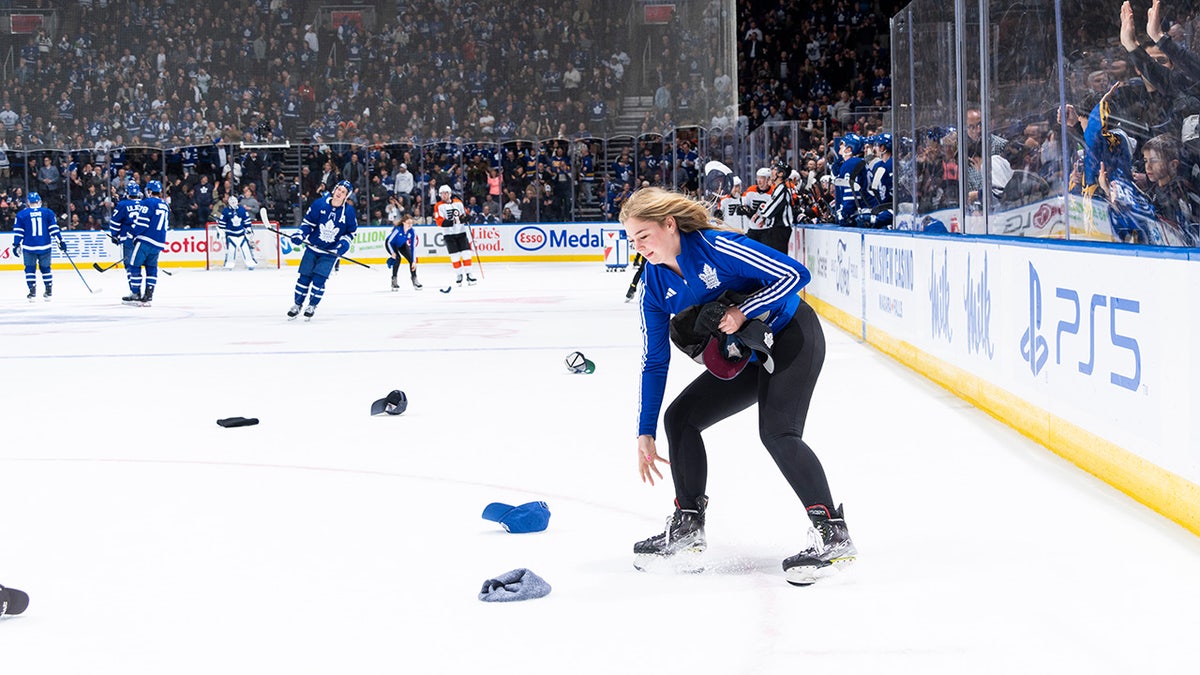 Maple Leafs fan faces backlash after tossing man's $300 fedora onto ice to celebrate hat trick 4 Maple Leafs staff pick up hats