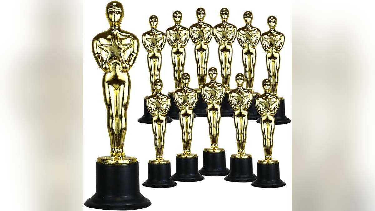 Hand out Oscars at your party.