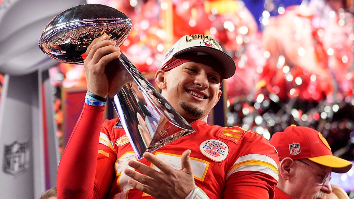 Patrick Mahomes and the trophy