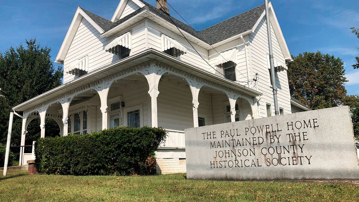 Historic Illinois home of Paul Powell, the ‘Shoebox Scandal’ politician, faces sale as trust funds dwindle