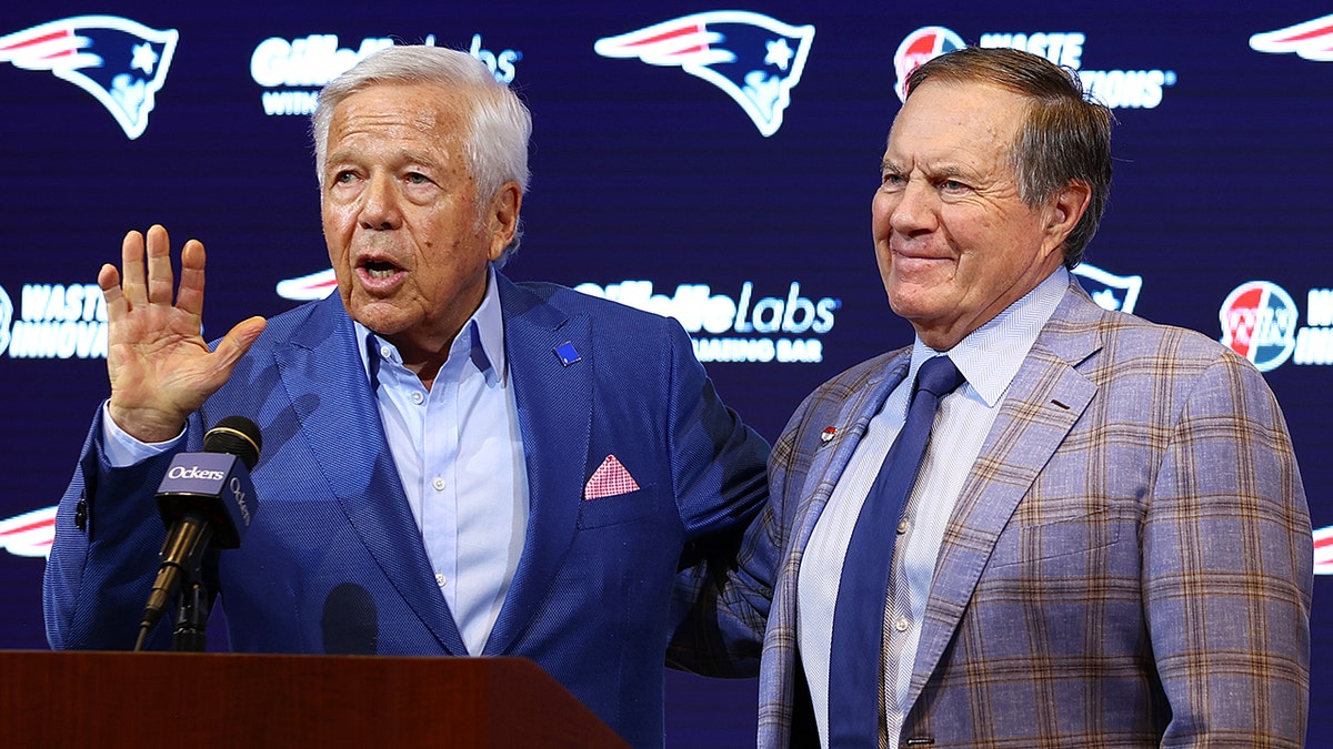 Robert Kraft and Bill Belichick