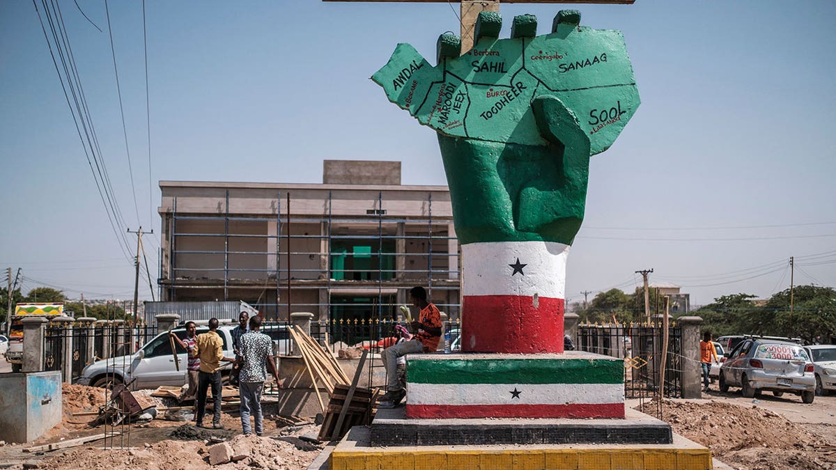 Somalia statue
