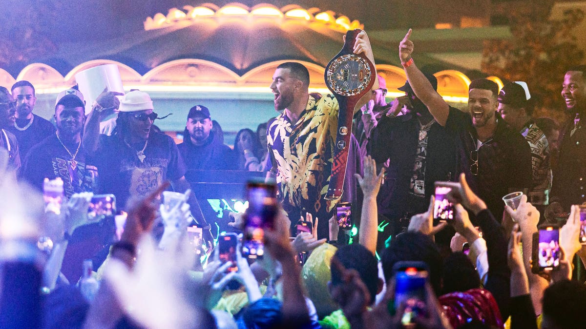 Travis Kelce and the Kansas City Chiefs Party at XS Nightclub