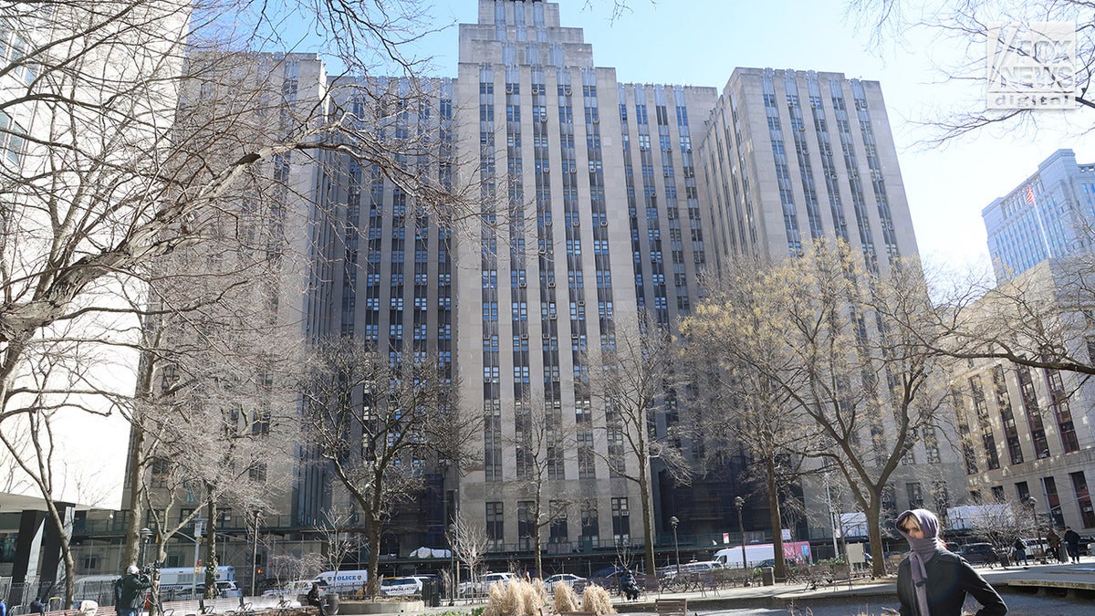 An exterior view of the Manhattan Criminal Courthouse