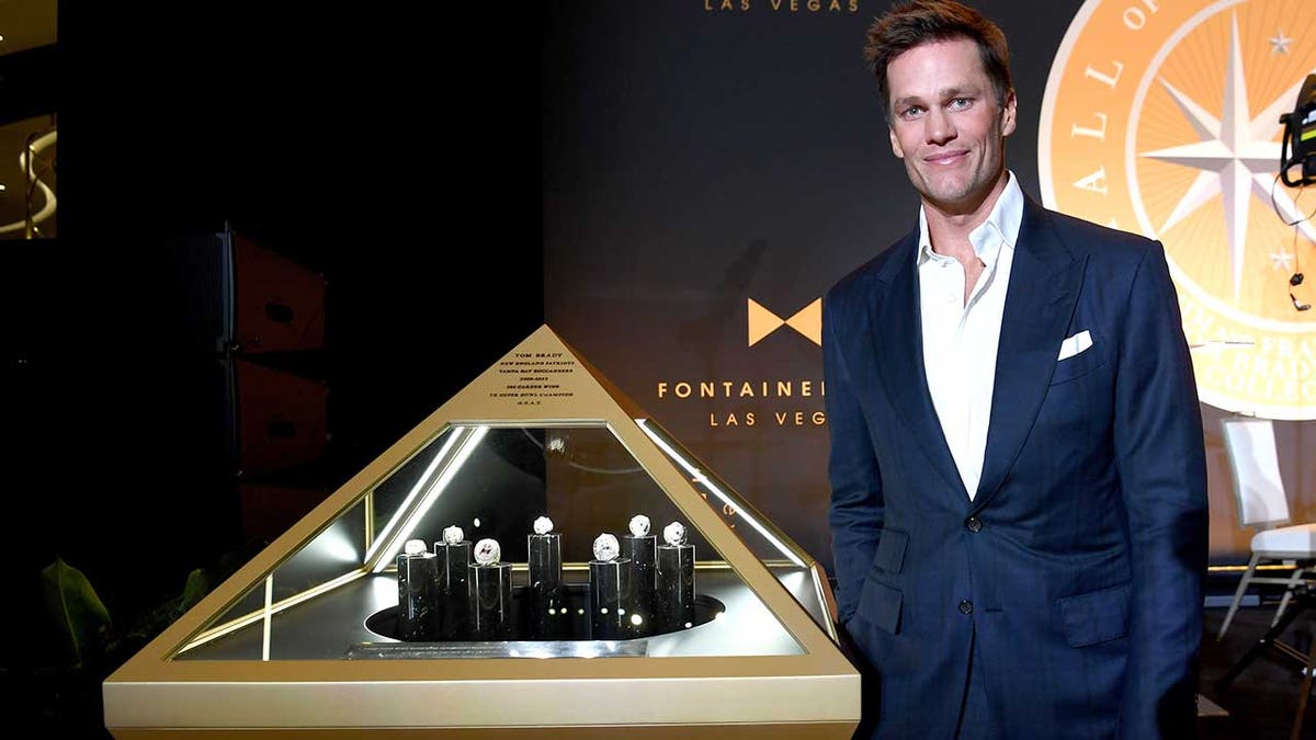 Tom Brady s Super Bowl rings shine brightly at Fontainebleau Las