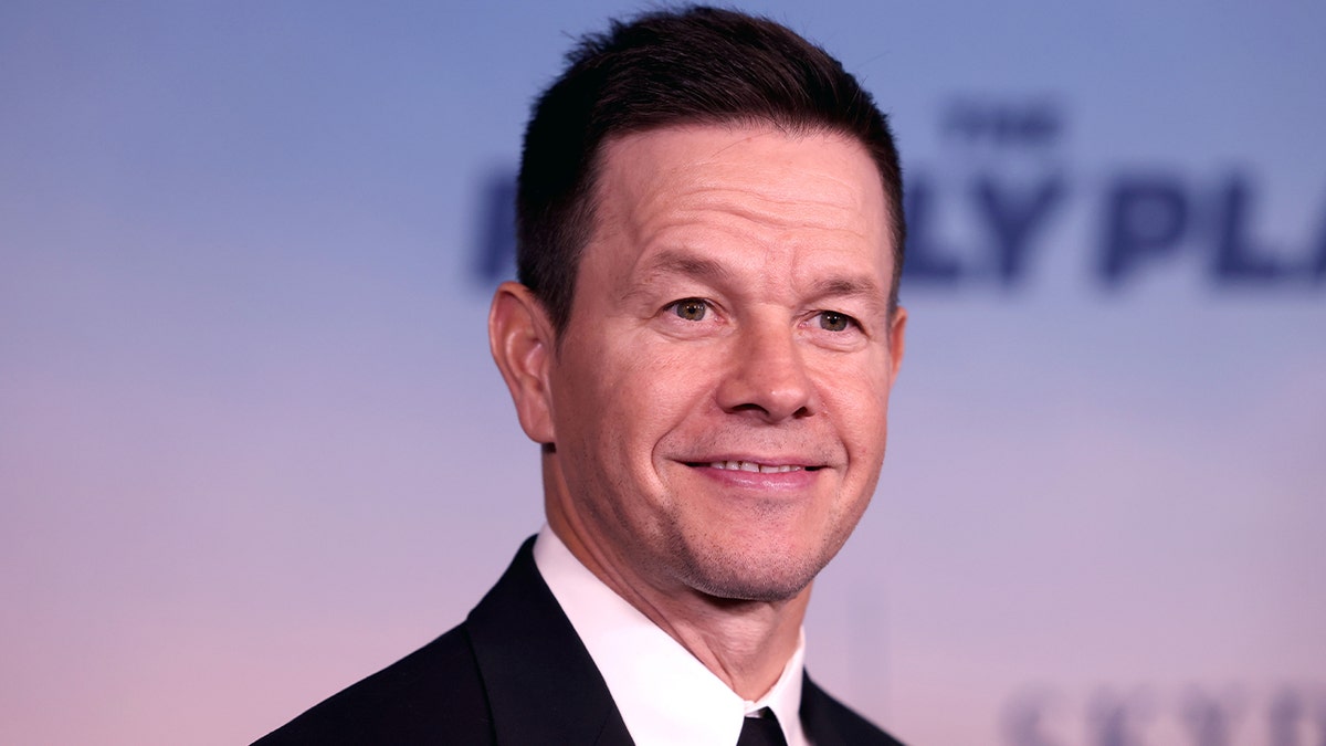 Mark Wahlberg Counts Faith, Family As Keys To His Success In Hollywood ...