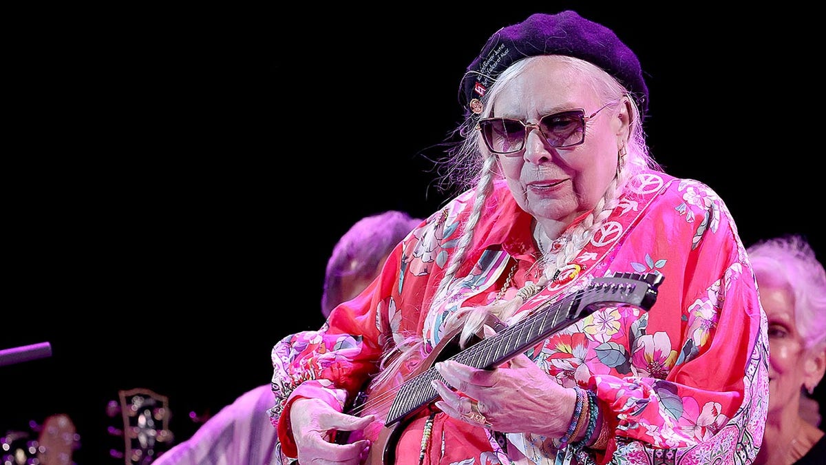 Joni Mitchell 80 making debut Grammy performance after