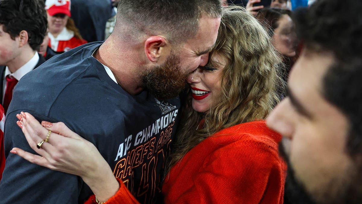 Travis Kelce and Taylor Swift