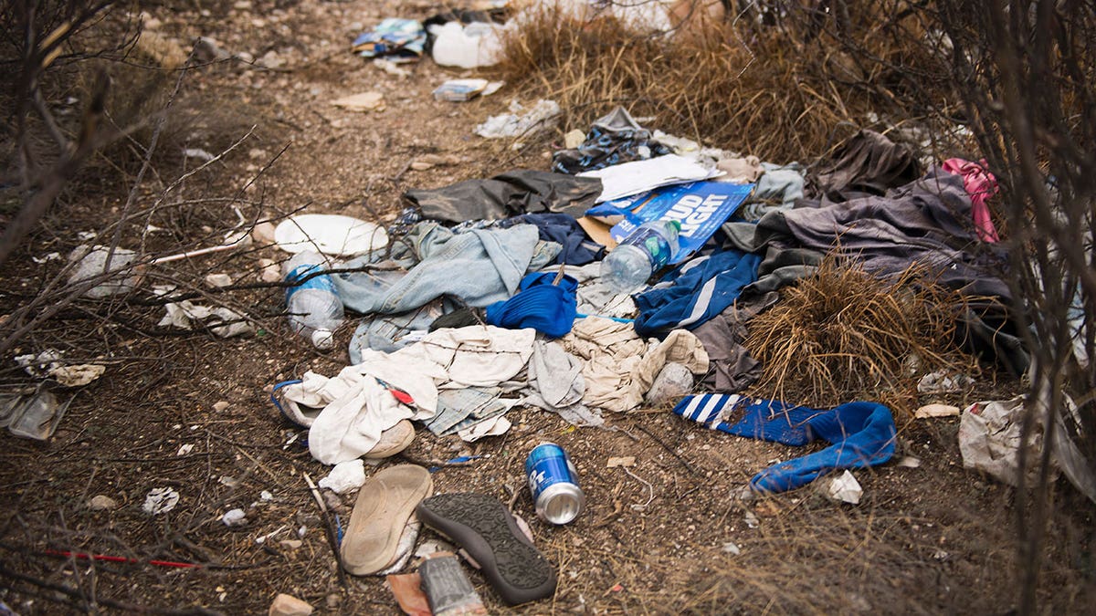 Bisbee migrant litter