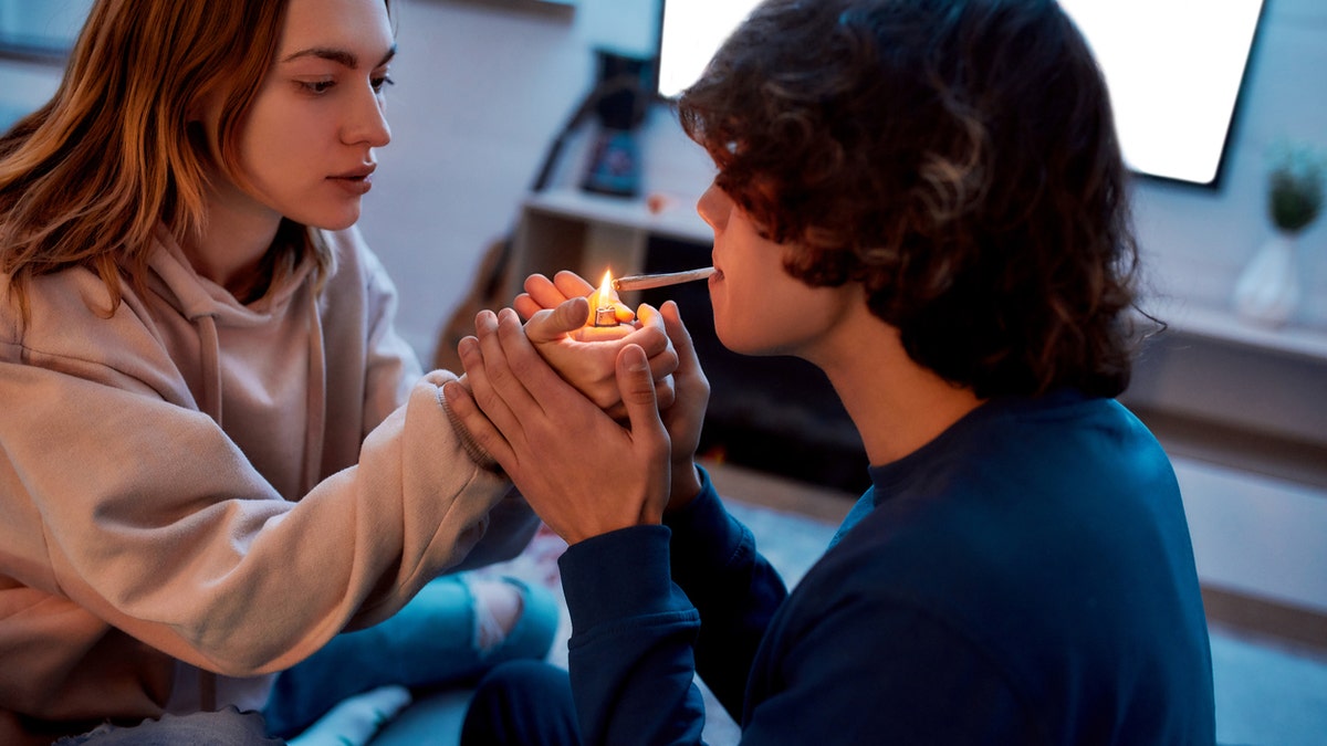 Teens smoking