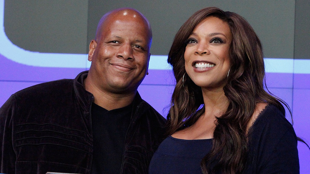 Wendy Williams and ex husband Kevin Hunter pose together