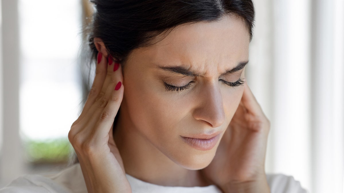 Ringing in the Ears: Symptoms, Causes, and Treatment