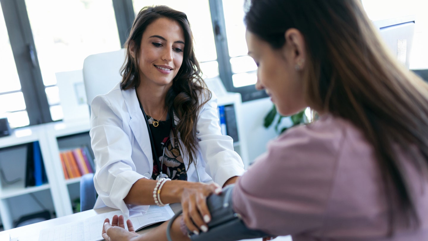 woman cardiologist