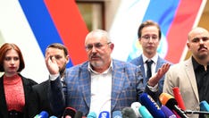 Russian presidential hopeful calling for peace in Ukraine criticizes government's treatment of soldiers