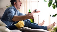 Man refuses to give up meat or alcohol for temporary houseguest at his home: 'Say what now?'