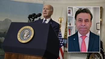 Dr. Makary claims Biden is experiencing 'age-related dementia': 'Cognitive decline right in front of our eyes'