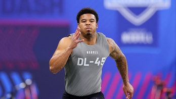 Penn State defensive end Chop Robinson, at 254 pounds, runs blazing 40-yard dash at NFL Combine