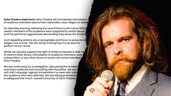 Famous London theater bans comedian after leading chant against Jewish attendees: 'No place on our stages'