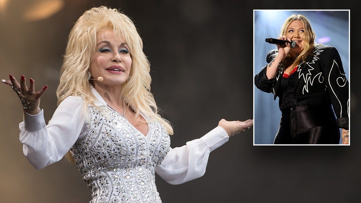 Elle King forgets the lyrics to Dolly Partons song Marry Me