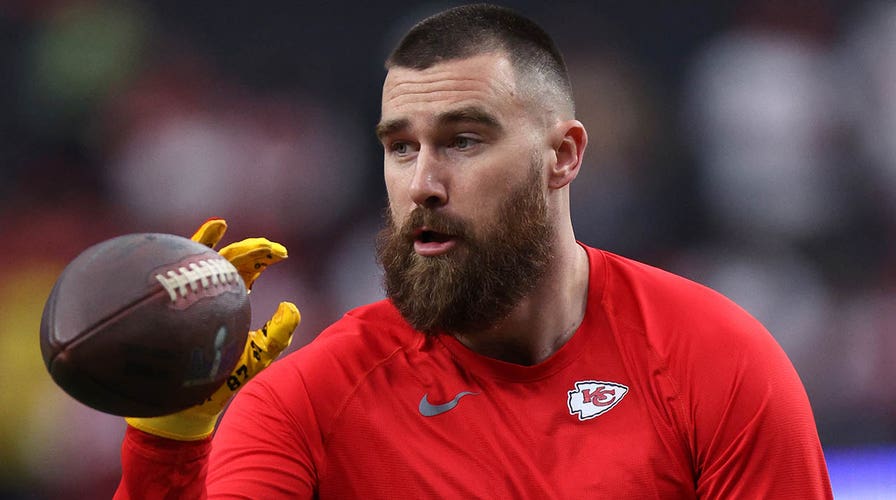 Travis Kelce’s Super Bowl ‘WWE Speech' To Chiefs Leaves Teammates In ...