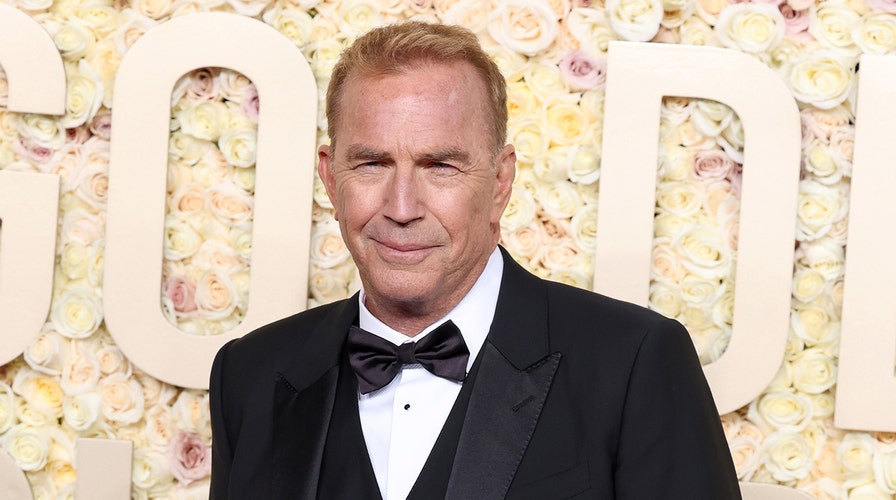 ‘Yellowstone’ star Kevin Costner plays sold-out performance
