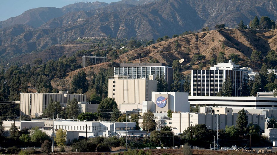 NASA Jet Propulsion Laboratory in California to lay off 530 workers because of lack of funding