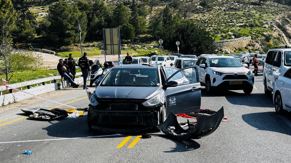 Palestinian gunmen fire on motorists in West Bank, killing 1, injuring 5: Israel