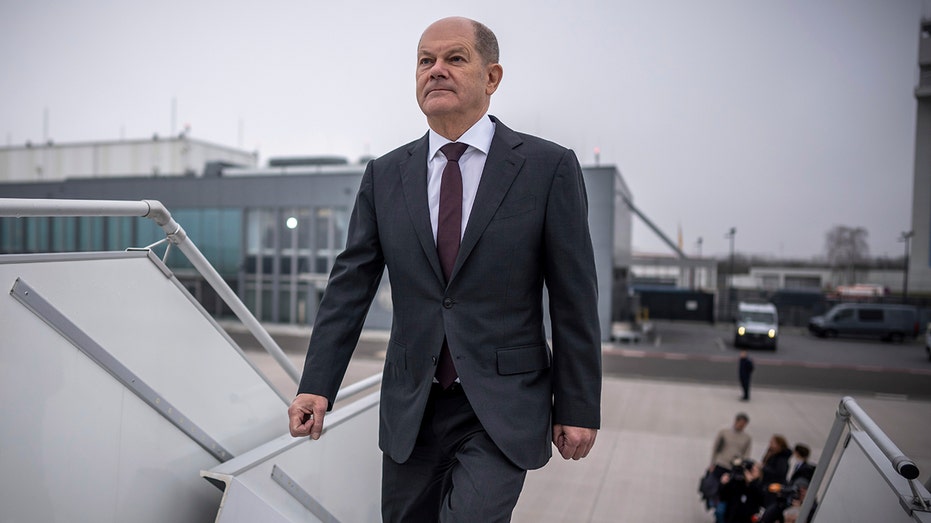 German Chancellor Scholz seeking aid for Ukraine on Washington trip, visit with Biden