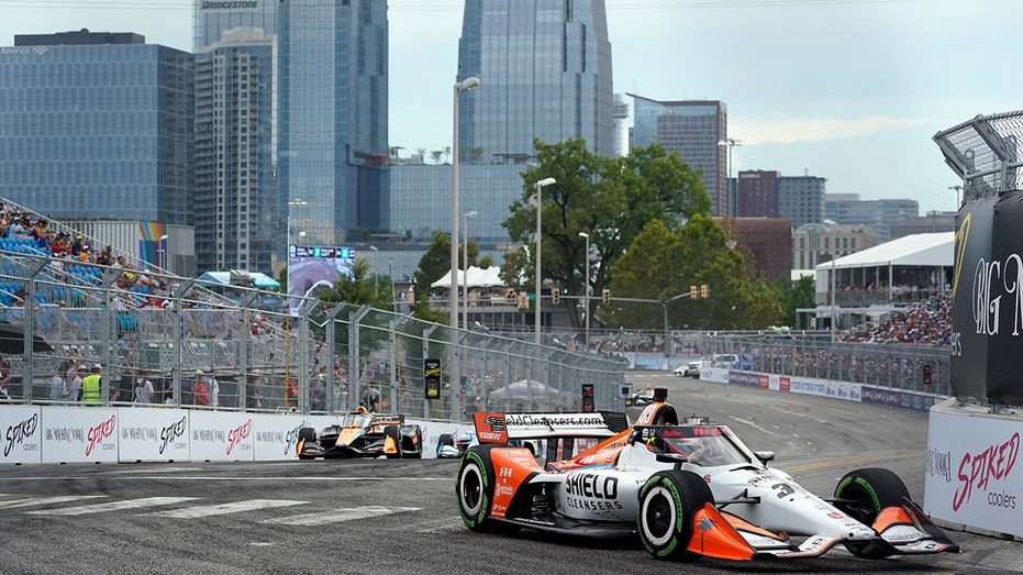 IndyCar moves from Nashville streets to nearby superspeedway for season finale amid NFL construction