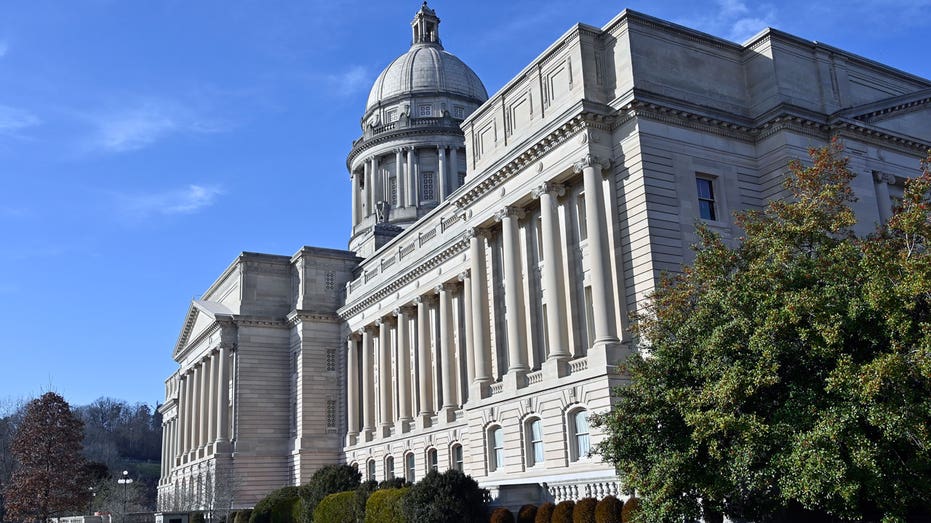 Last minute Kentucky bill would add exceptions to state abortion ban