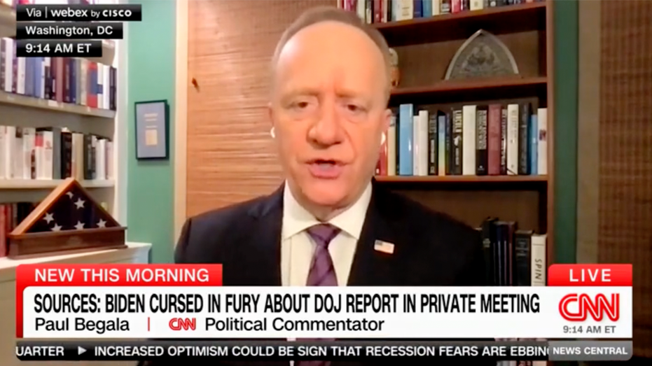 Ex-Clinton aide says he ‘wet the bed’ over special counsel’s report on Biden: 'Terrible for Democrats'