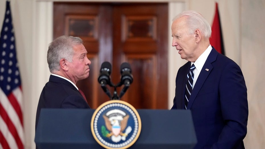 Biden meets with Jordanian King Abdullah, calls for Israel to work to achieve peace deal