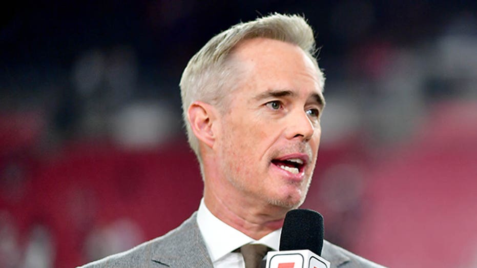 NFL announcer Joe Buck predicts bad story will come out of Super Bowl LVIII: 'It won’t stay in Vegas'