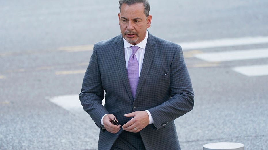 Former DEA agent accused of taking $250K in bribes from Mafia, obstructing investigations