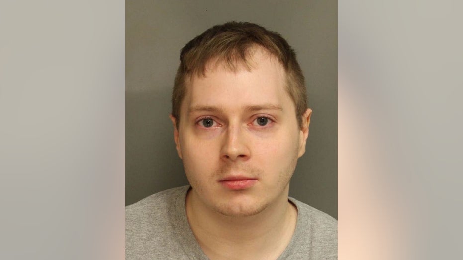 Pennsylvania man accused of mother's murder jumps off Pittsburgh airport parking garage before arrest