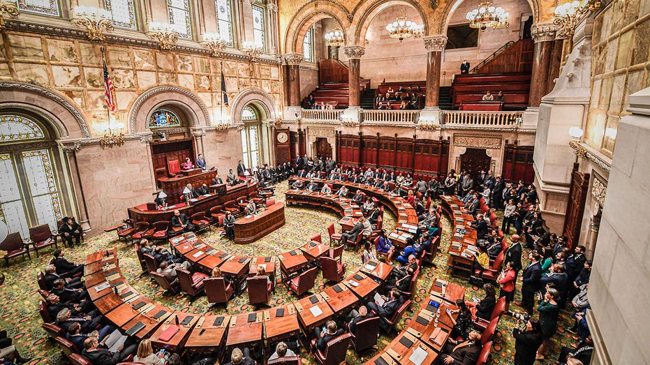 New York lawmakers nearing passage of $237B budget plan