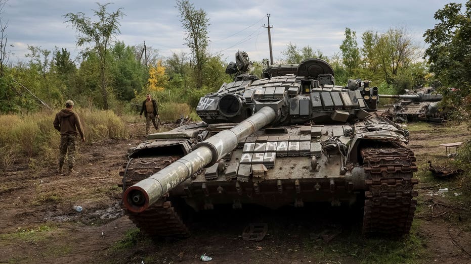 Russia refurbishes outdated tanks to replace 3,000 lost in Ukraine, research center says