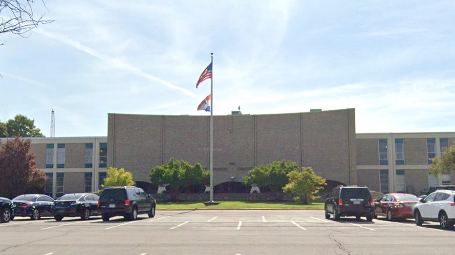 Juvenile murder suspect on the run after escaping St. Louis detention facility