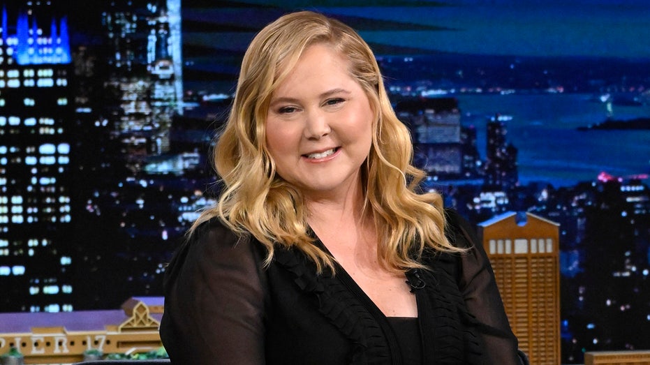 Amy Schumer calls out ‘razor-sharp’ scrutiny on Jewish people, ‘but not on Hamas’